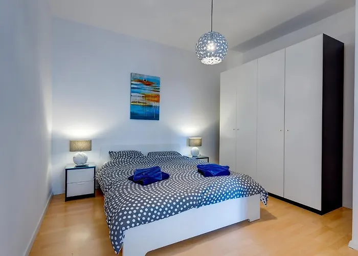 Apartment With Stunning Seaviews