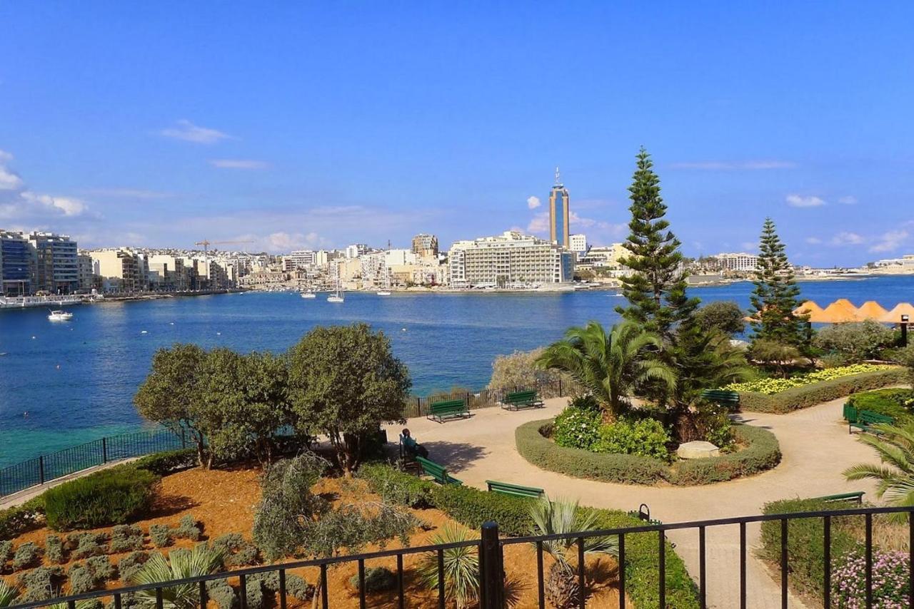 With Stunning Seaviews Sliema