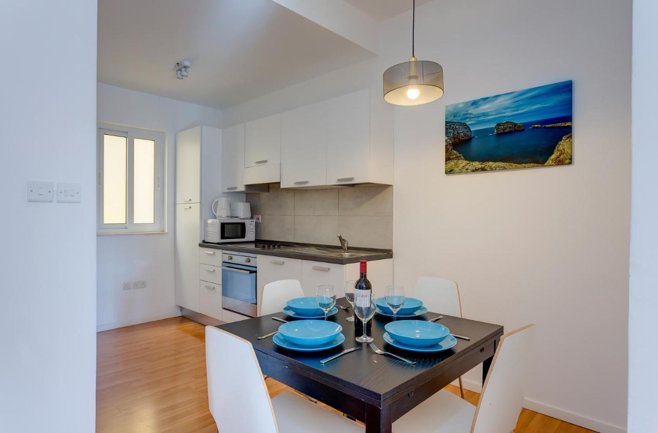 With Stunning Seaviews Apartamento *